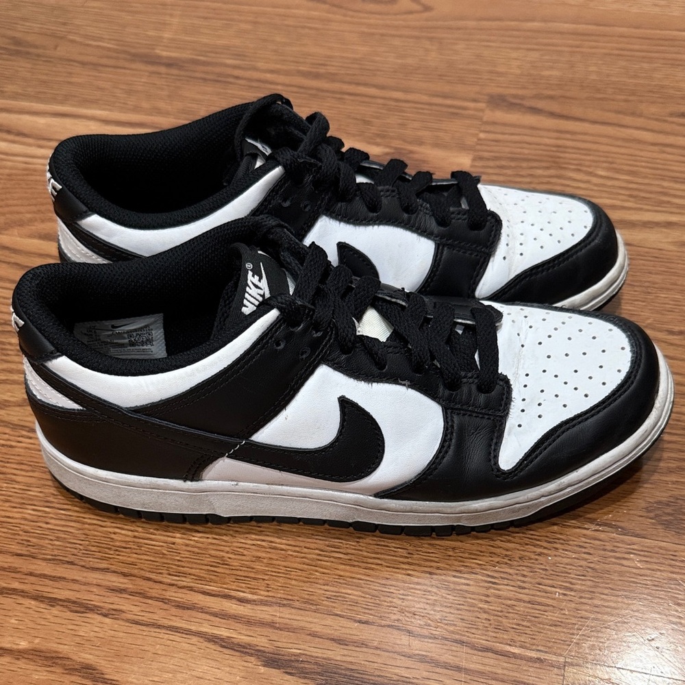 Nike Black and White Athletic Shoes
